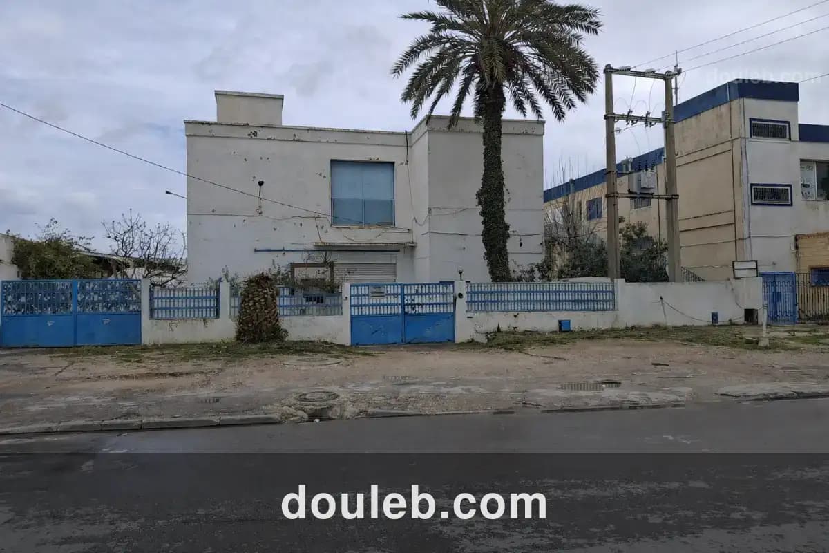 Local polyfonctionnel à la charguia 1 à Tunis