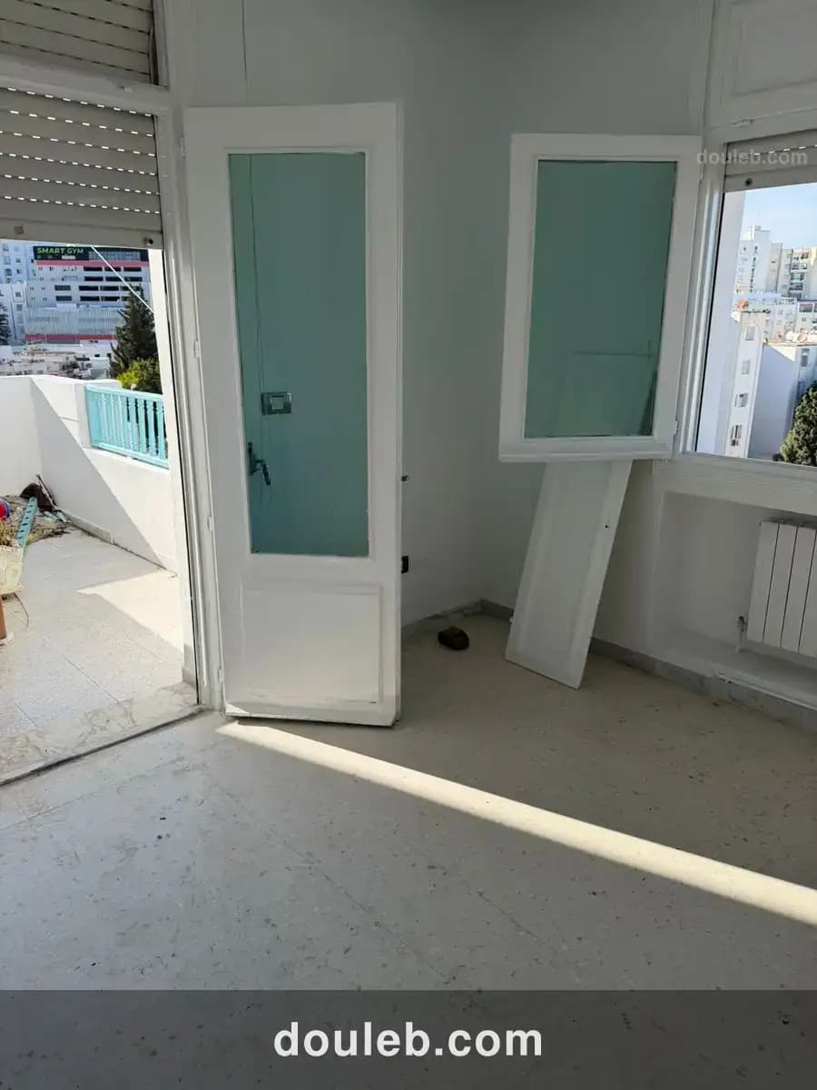 Appart s 3 à cité nasr à Tunis