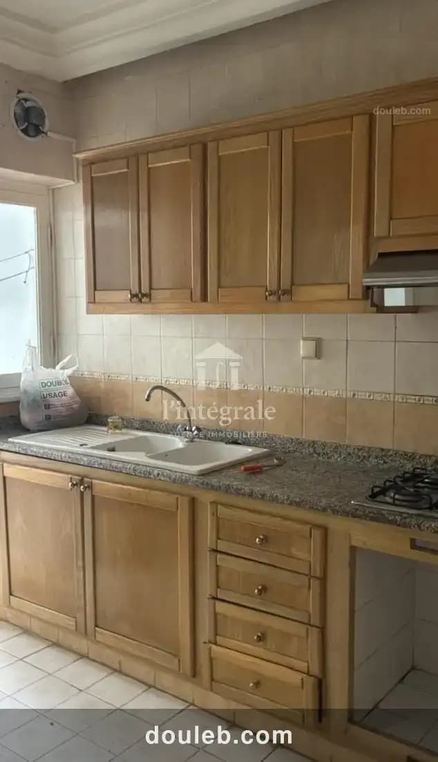 S2 près mg enasser2 à Tunis