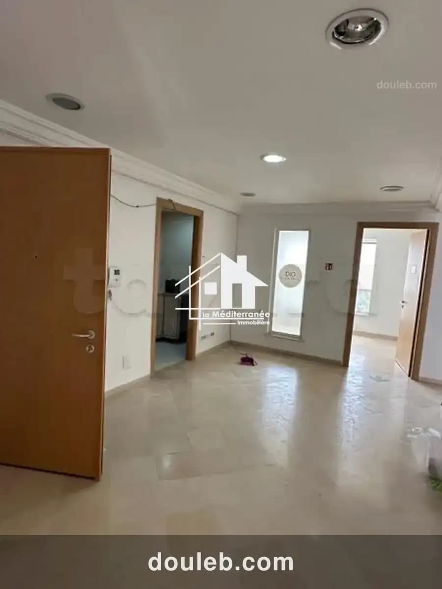 Bureau h4 hst à Tunis