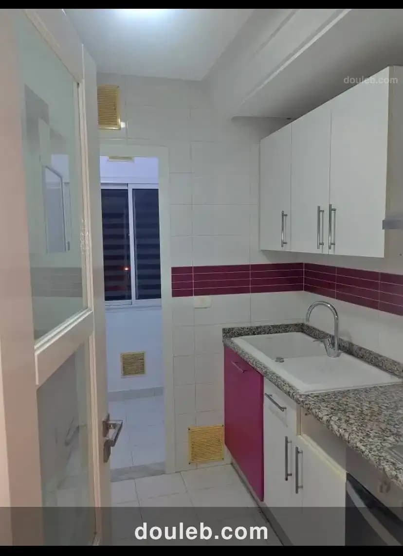 S plus 1 propre à Tunis