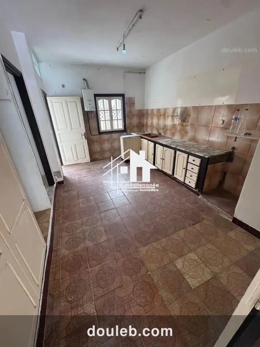 Étage de villa s2 rdc à Tunis