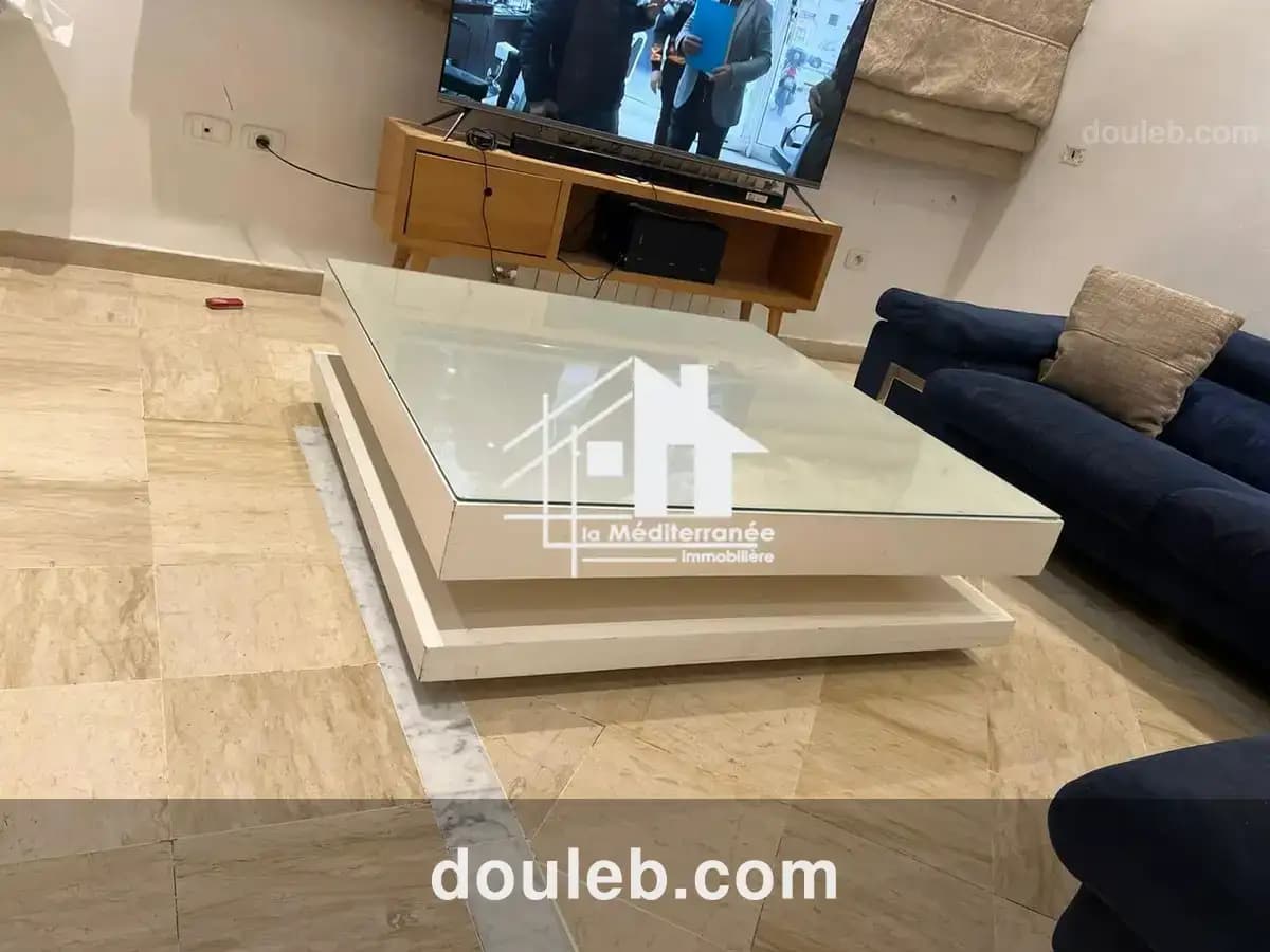 Un étage de villa s2 meublé à Tunis