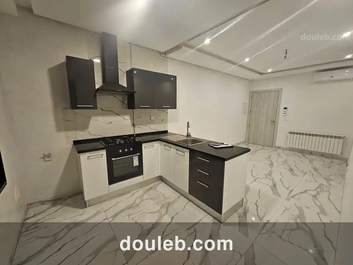 S1 1050 d ennasr 2 à Tunis