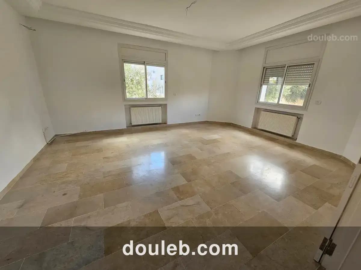 Etage de villa s4 1650d à Tunis