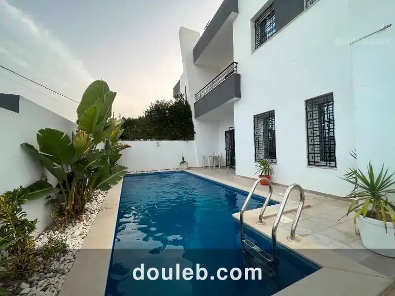 L446 villa festina 2 hammamet à Tunis