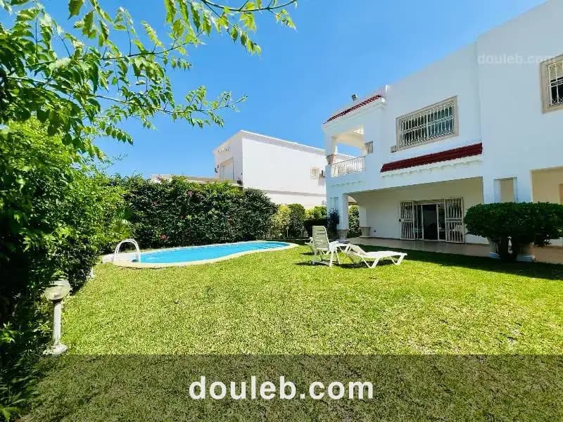 L551 villa princesse jinen à Tunis