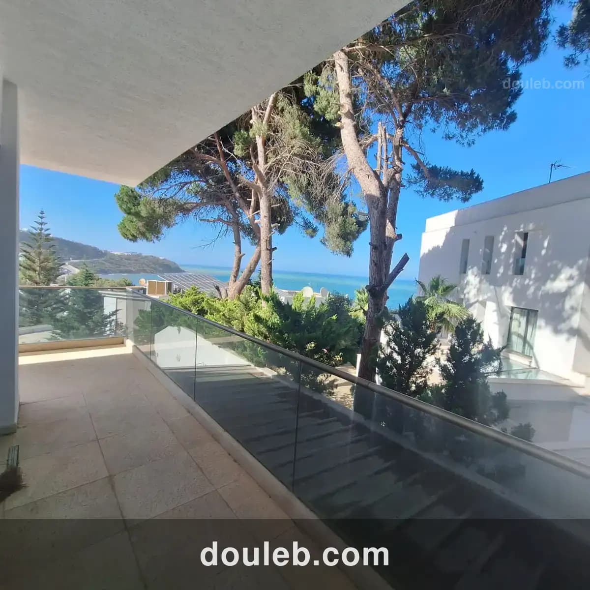 Villa s4 à l au gammarth à Tunis