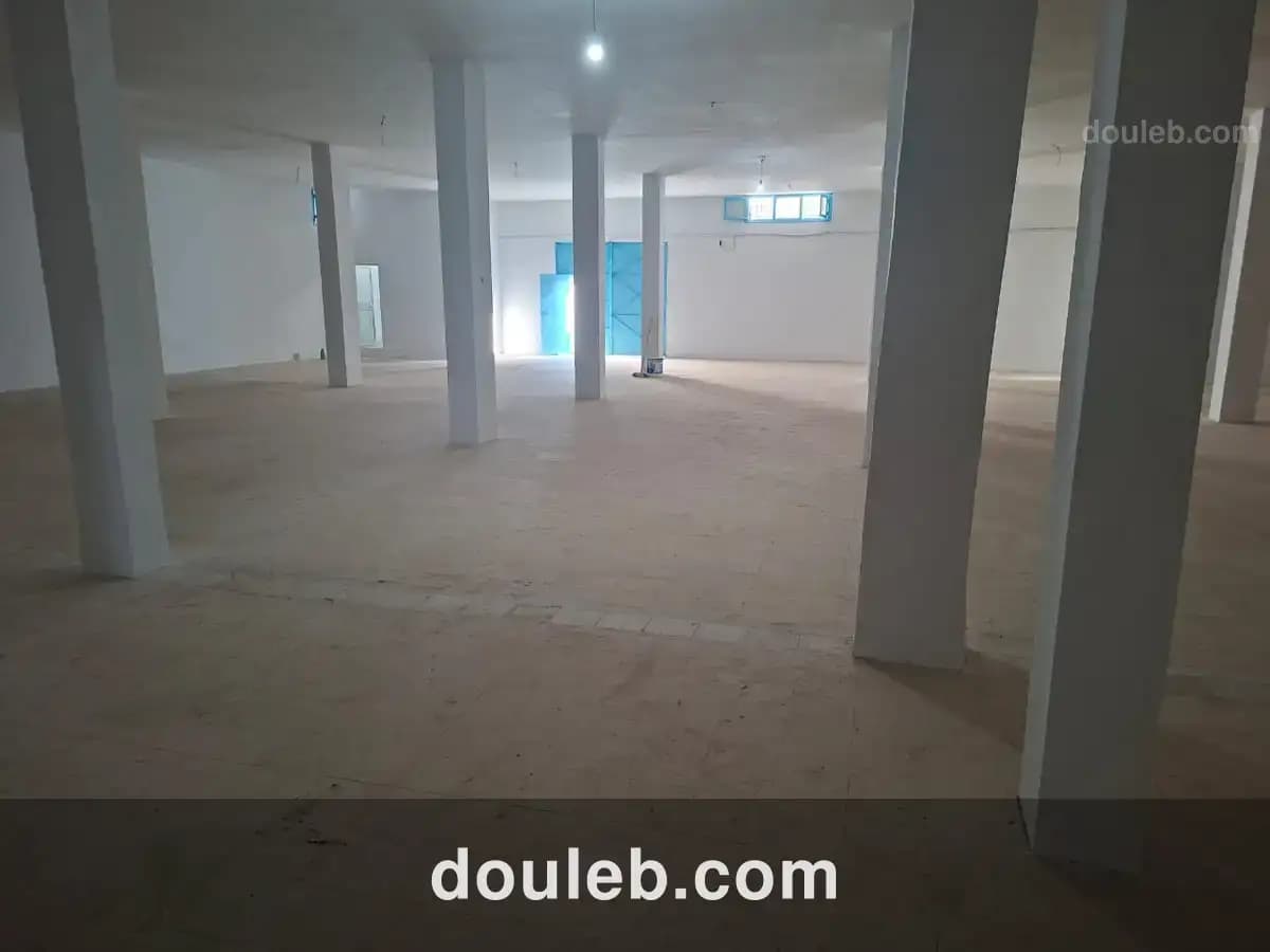 Dépôt à soukra 800m à Tunis