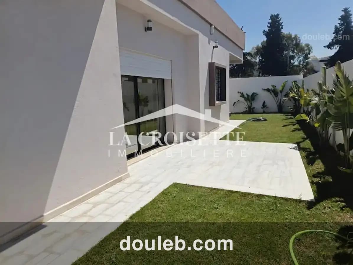 Villa s3 plain pied à la marsa mvl0097 à Tunis