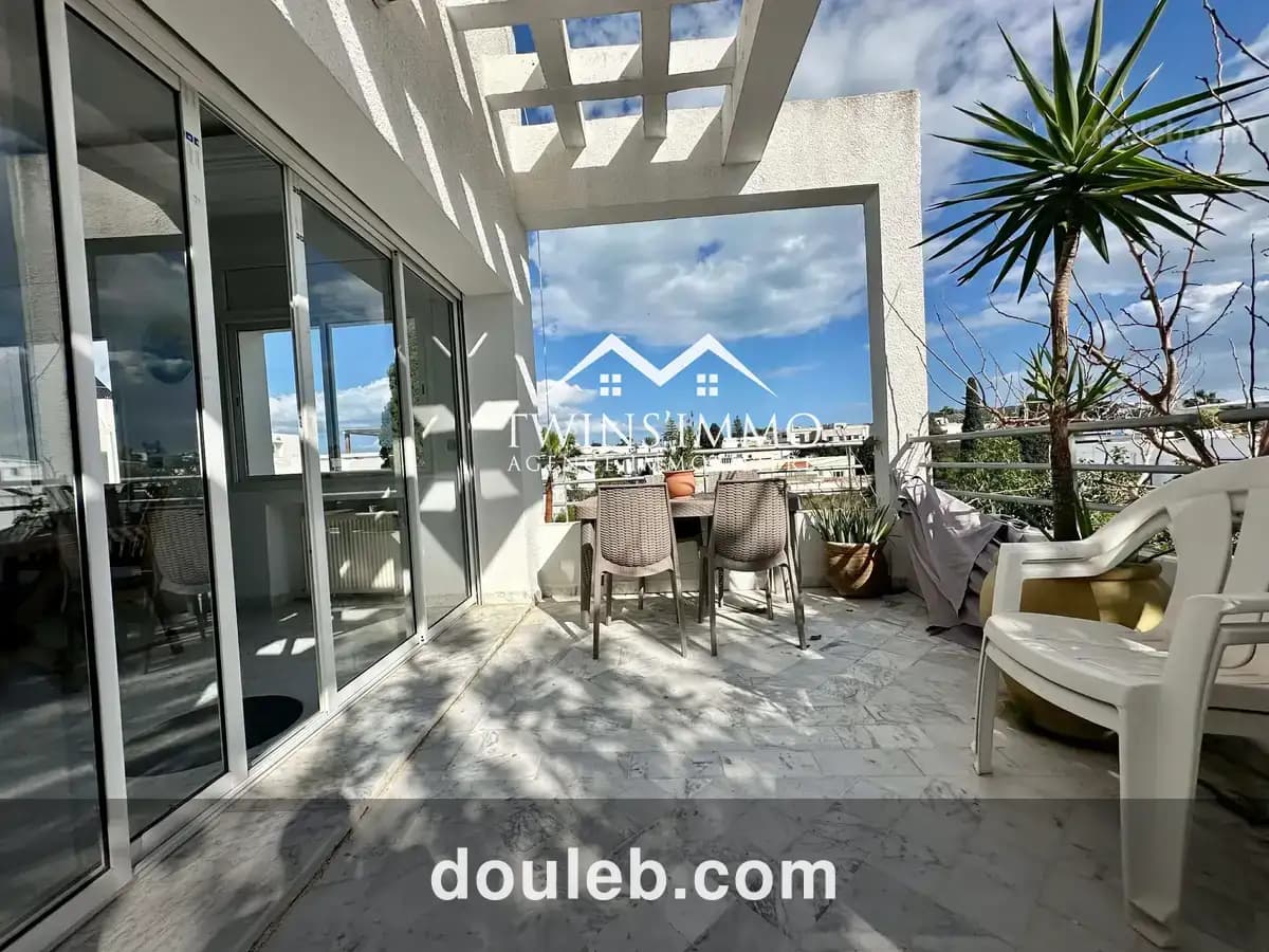 Étage de villa s3 meublé à la marsa ville à Tunis