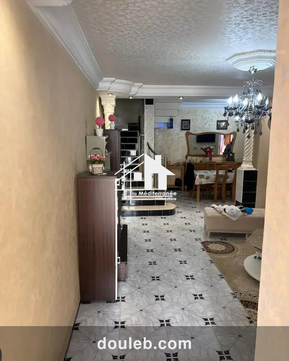 Duplex 2s2 hst à Tunis