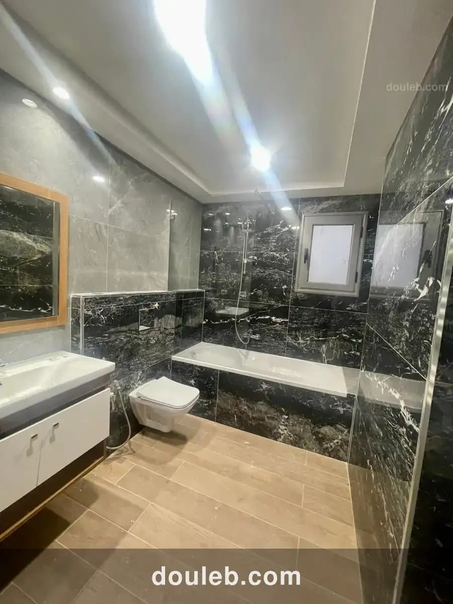 S3 neuf jamais habitée ennaser 2 à Tunis