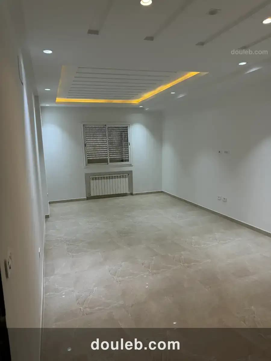Appartement sur la route principale grémda sfax à Tunis