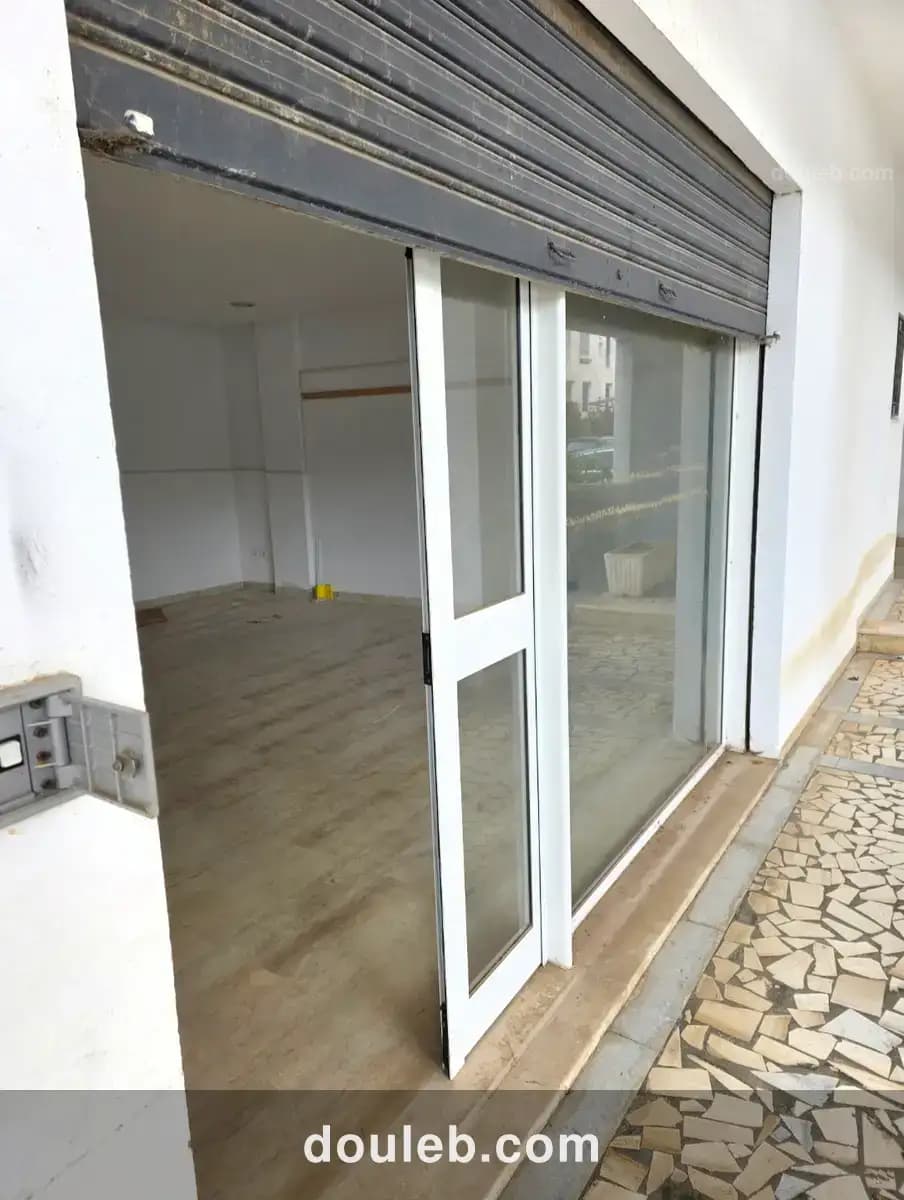 Local bureautique ou commercial neuf à Tunis