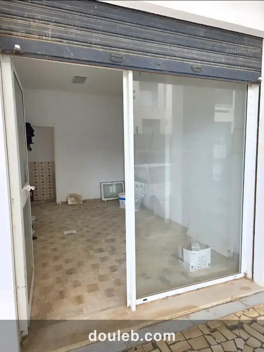 Local commercial ou bureautique neuf à Tunis