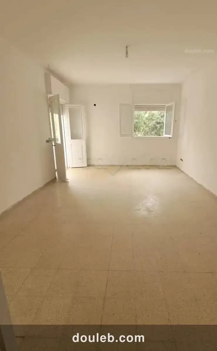 S2 900 d menzah 7 à Tunis