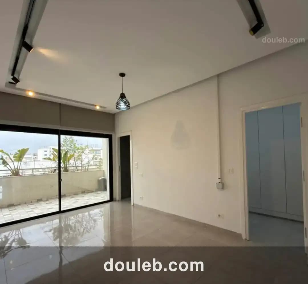 Bureau à arianna hs à Tunis