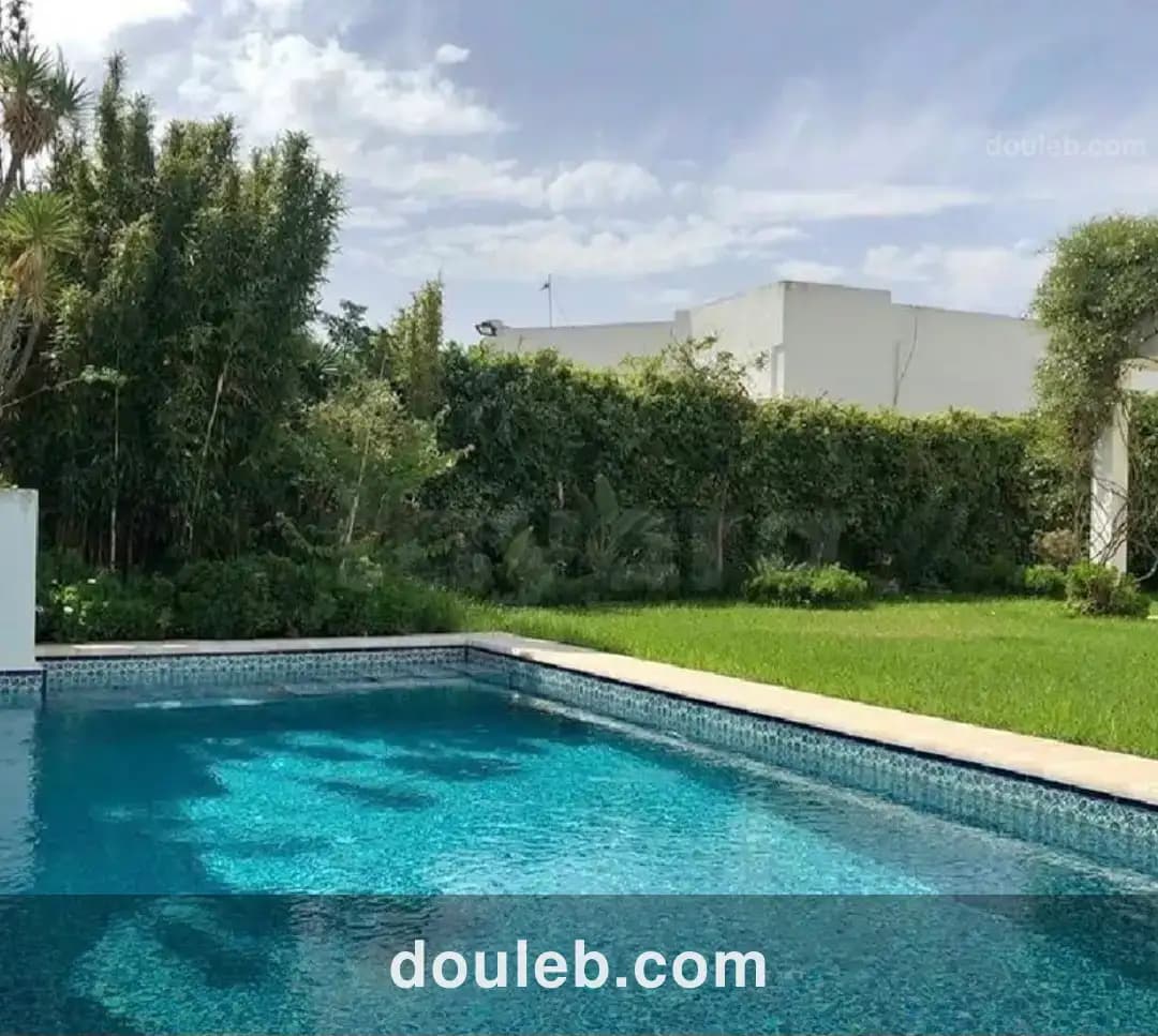 Villa s plus hs a menzah 9 a à Tunis