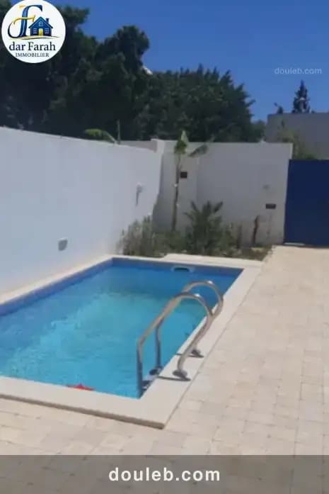 Deux villas à jinen hamammet à Tunis