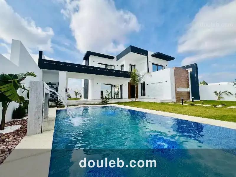 V578 villa veronique belle villa à Tunis