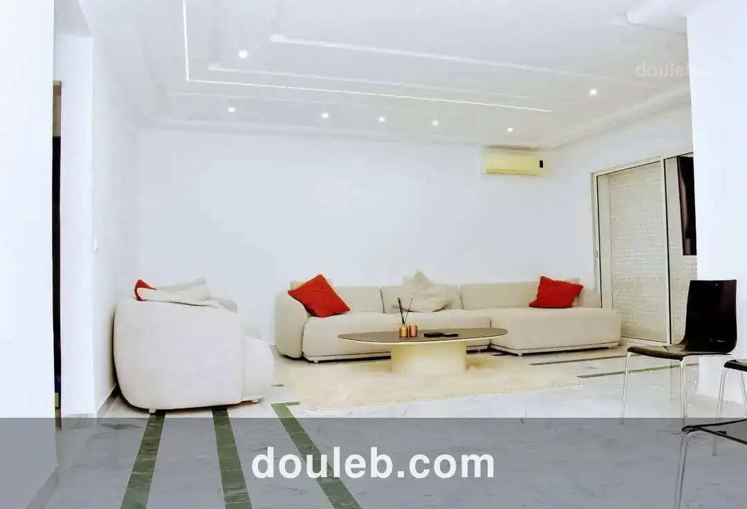 Appartement meublé s2 ennasr près amilcar à Tunis