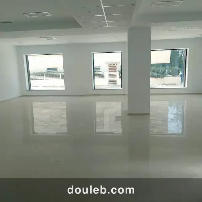 Superbe bureau 720 m2 hs au lac 2 à Tunis