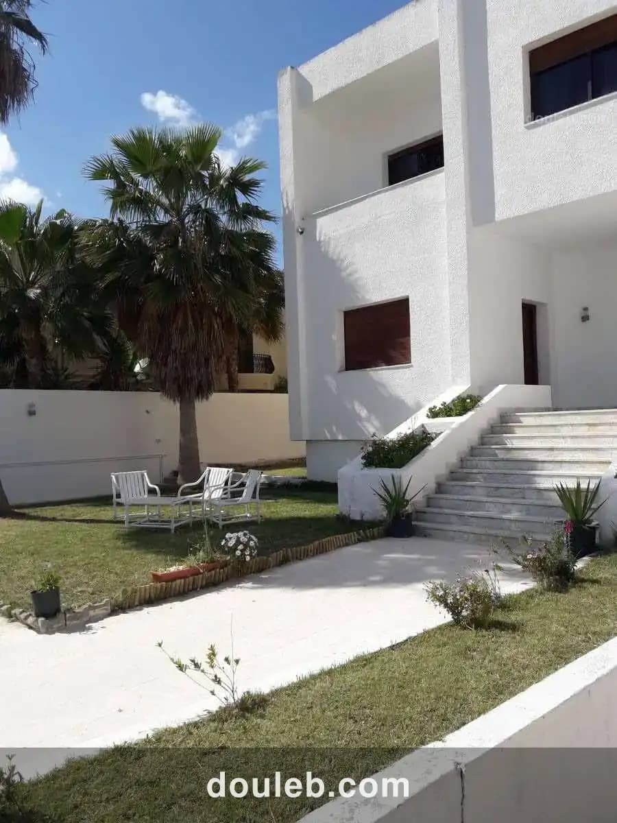 Villa menzah7 à Tunis