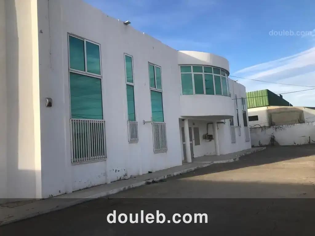 Une usine sur 3 niveaux à Tunis