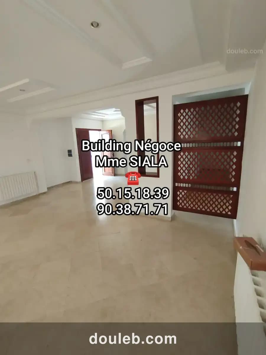 Ennasr 2 joli étage villa s4 coté rené descartes à Tunis