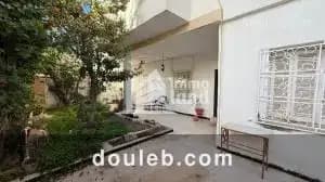 Villa de 319m2 terrain et 350m2 bti à Tunis
