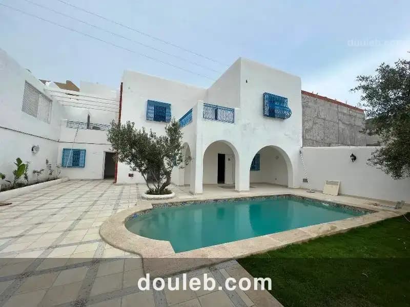 V391 villa karé hammamet ac à Tunis