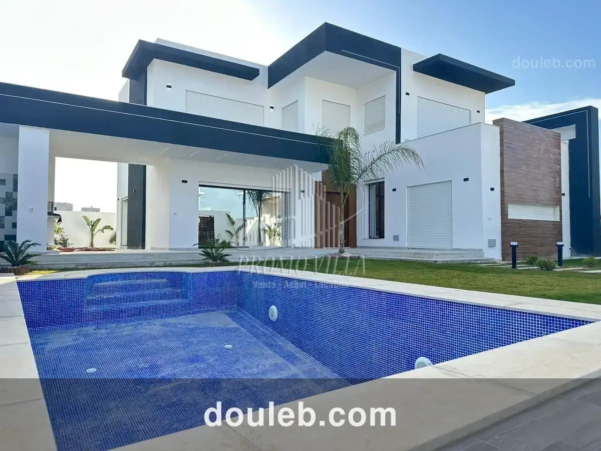 Villa de style moderne 600m2 terrain à Tunis