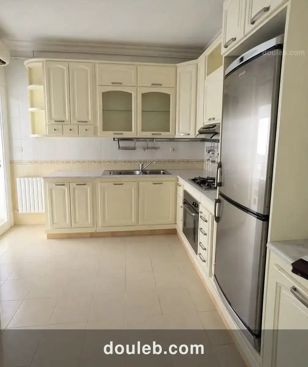 Riadh el andalous spacieux appt s3 bien situé à Tunis