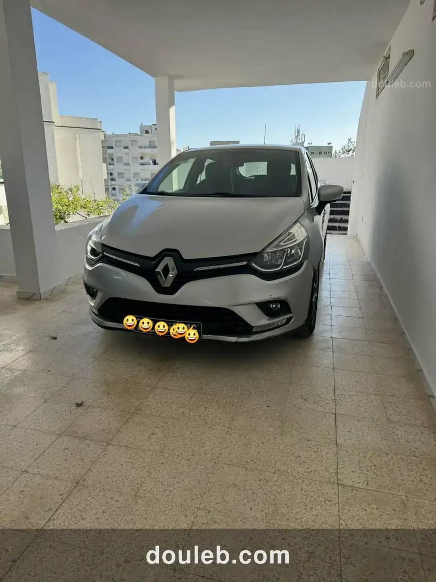 Renault clio tce à Tunis