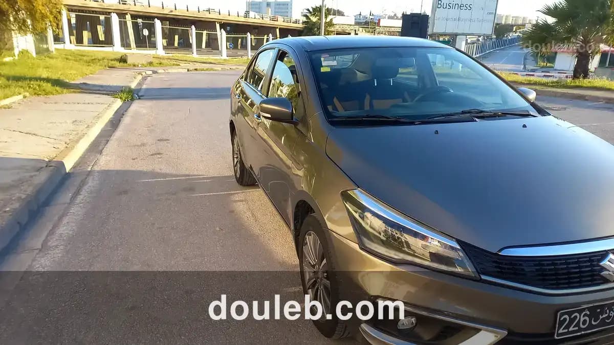 Suzuki ciaz 1ère main de chez un particulier à Tunis