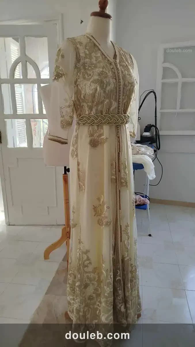 Bel kaftan à Tunis