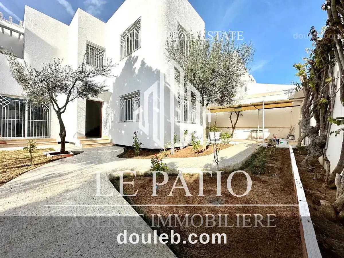 Villa s4 a la marsa à Tunis
