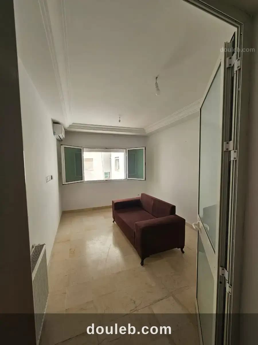 Un s plus deux bien orienté à rés zayatine à Tunis