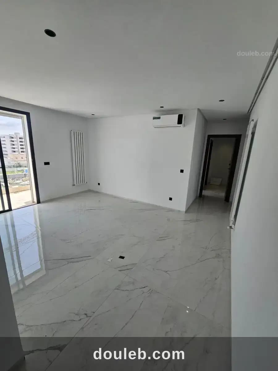 S plus trois neuf à la nouvelle soukra à Tunis