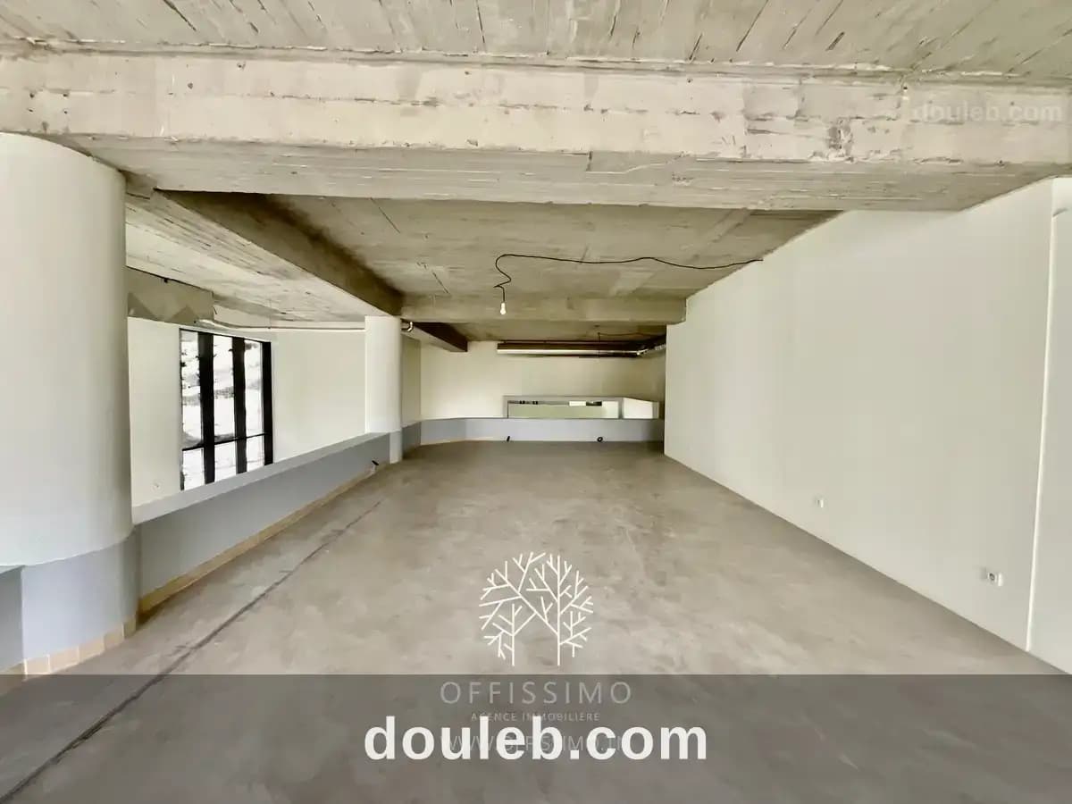 Local commercial ideal gallerie showroom ou bureau à Tunis