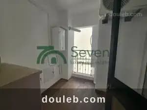 Un appartement s2 vide ref506a - Miniature 3