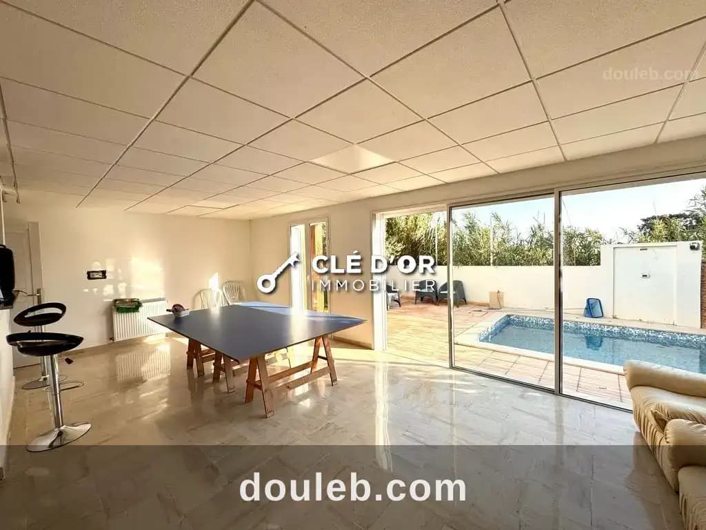 Étage de villa s2 gammarth à Tunis