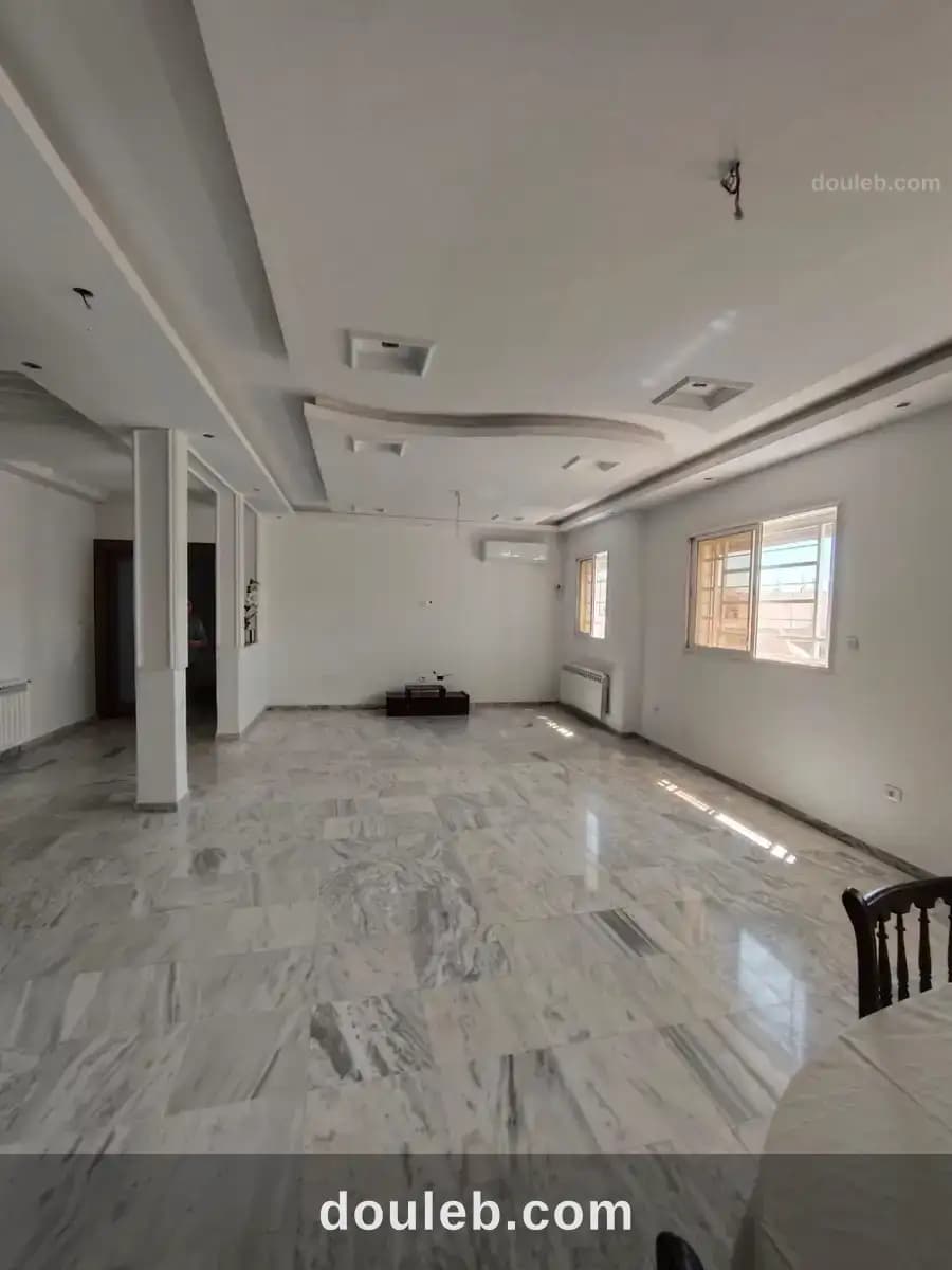 Aouina loc etage villa hs à Tunis
