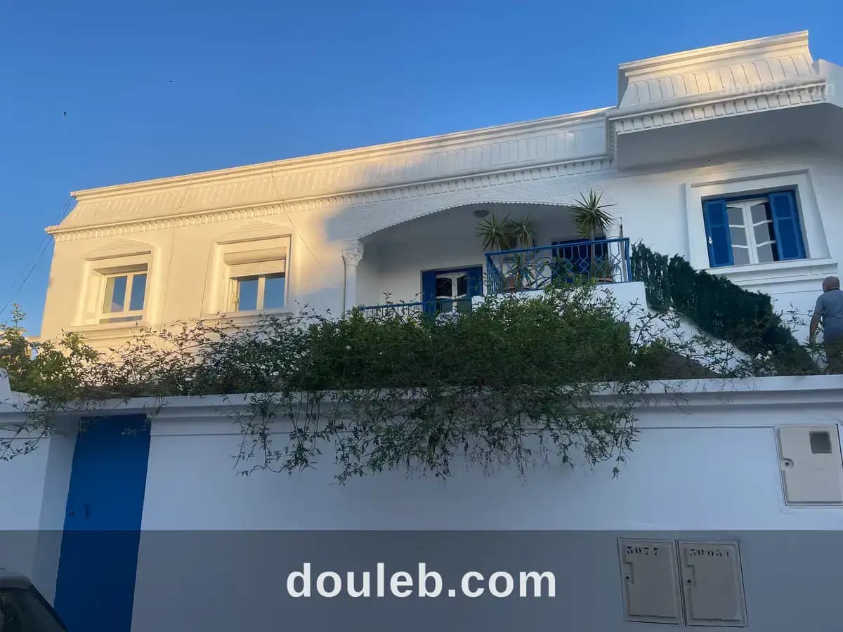 1ère étage du villa à Tunis