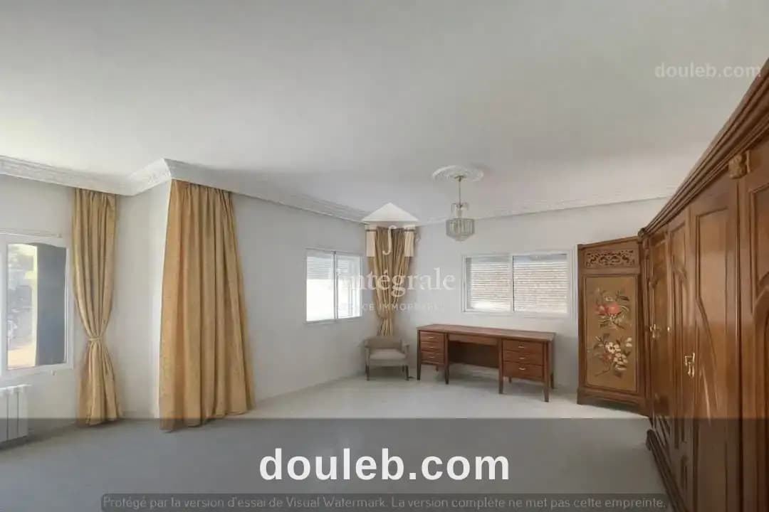 Belle villa 3 niveaux - Miniature 3
