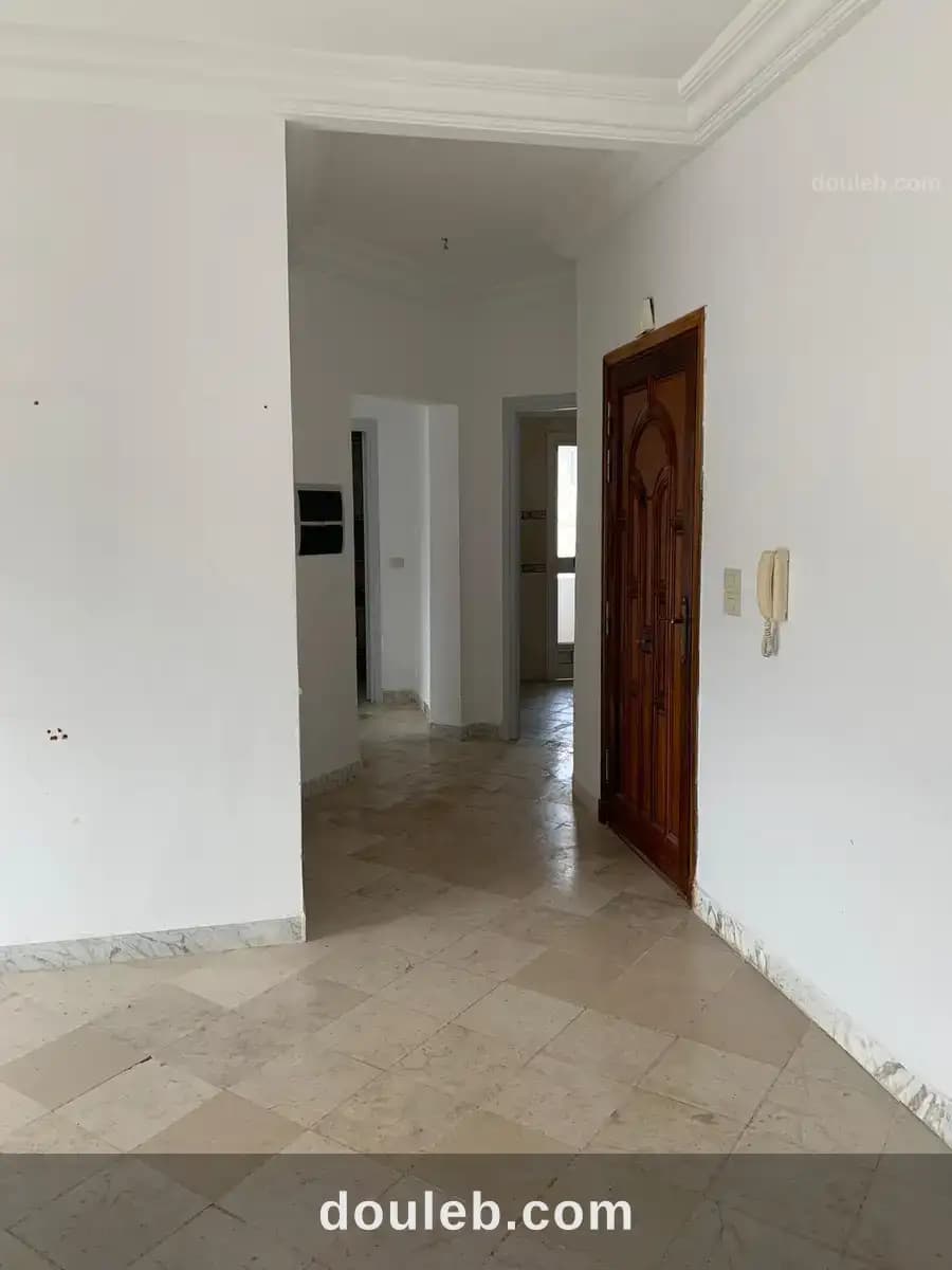 Appartement s2 cellier et place parking à Ariana