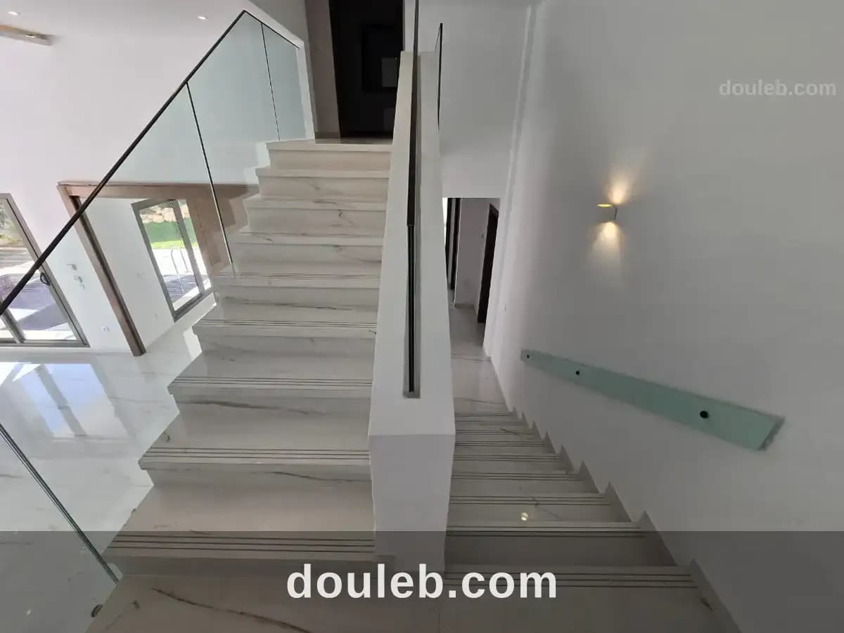 Superbe duplex s2 à Tunis