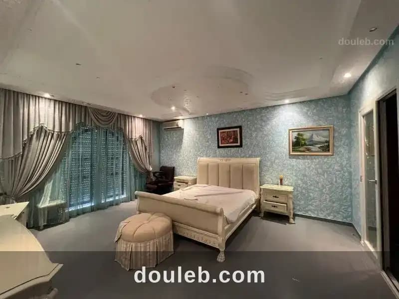 V482 villa royale e - Miniature 3