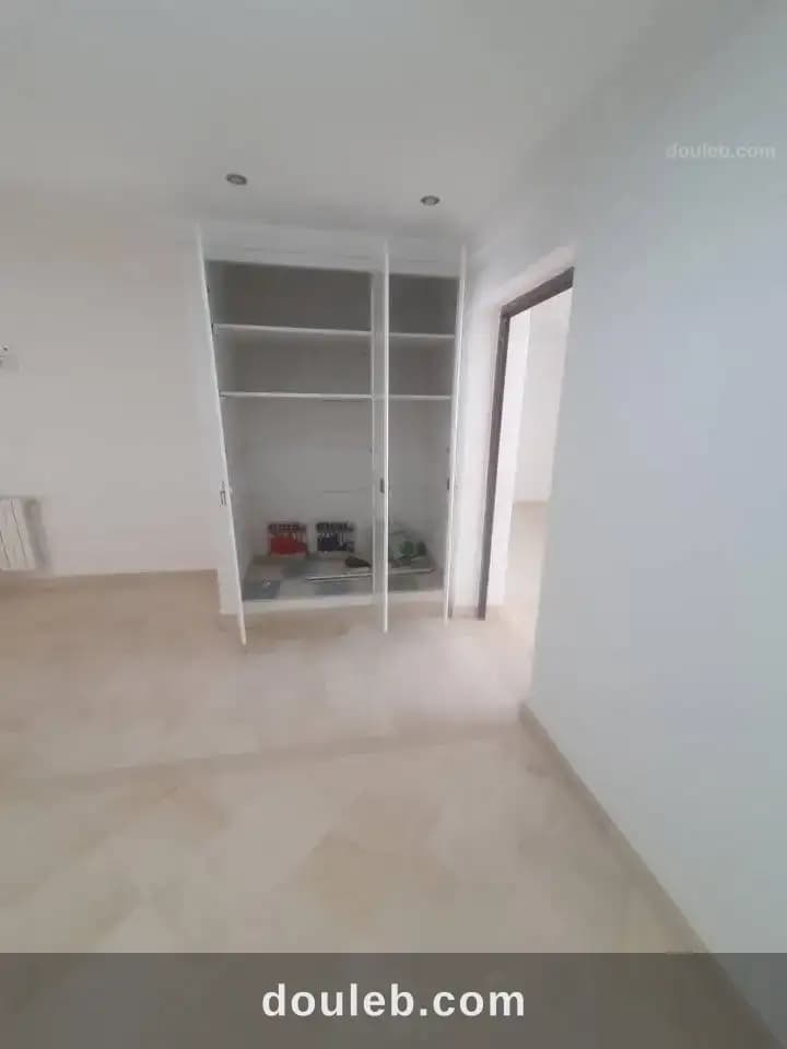 Superb étage de villa au rdc - Miniature 4
